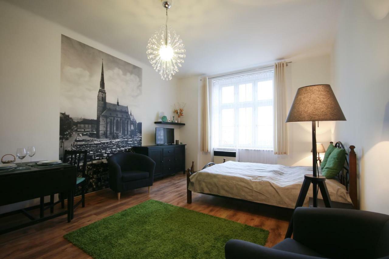 Apartman Mrakodrap Plzeň Eksteriør bilde